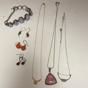 Crystal Collection
Various crystal jewelry